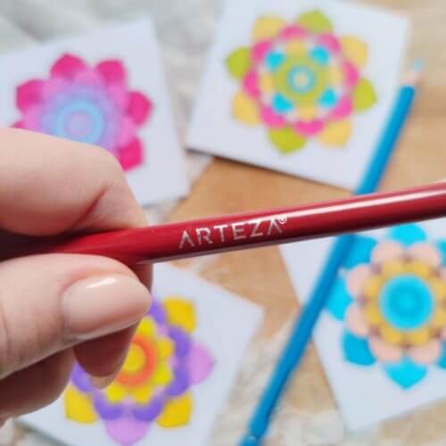 Arteza Expert Colored Pencil Close Up Logo Stamp Detail